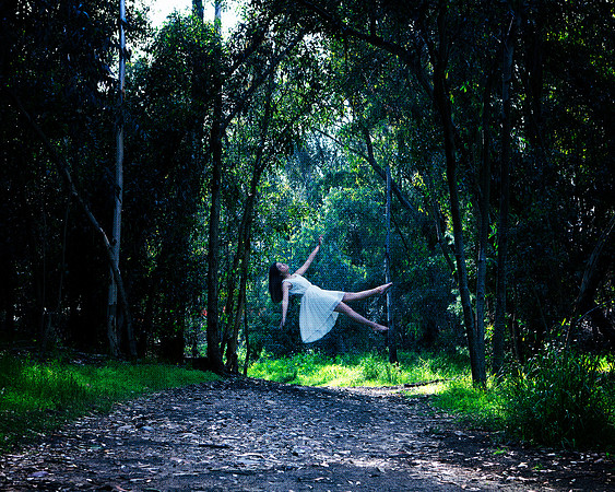 Levitation Photograhy (11)